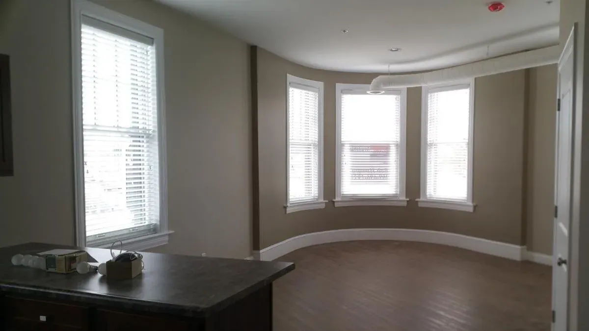 Blinds on a curved window